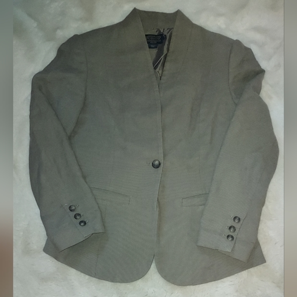 Pendleton Womens  Blazer Taupe In Color Size 2P